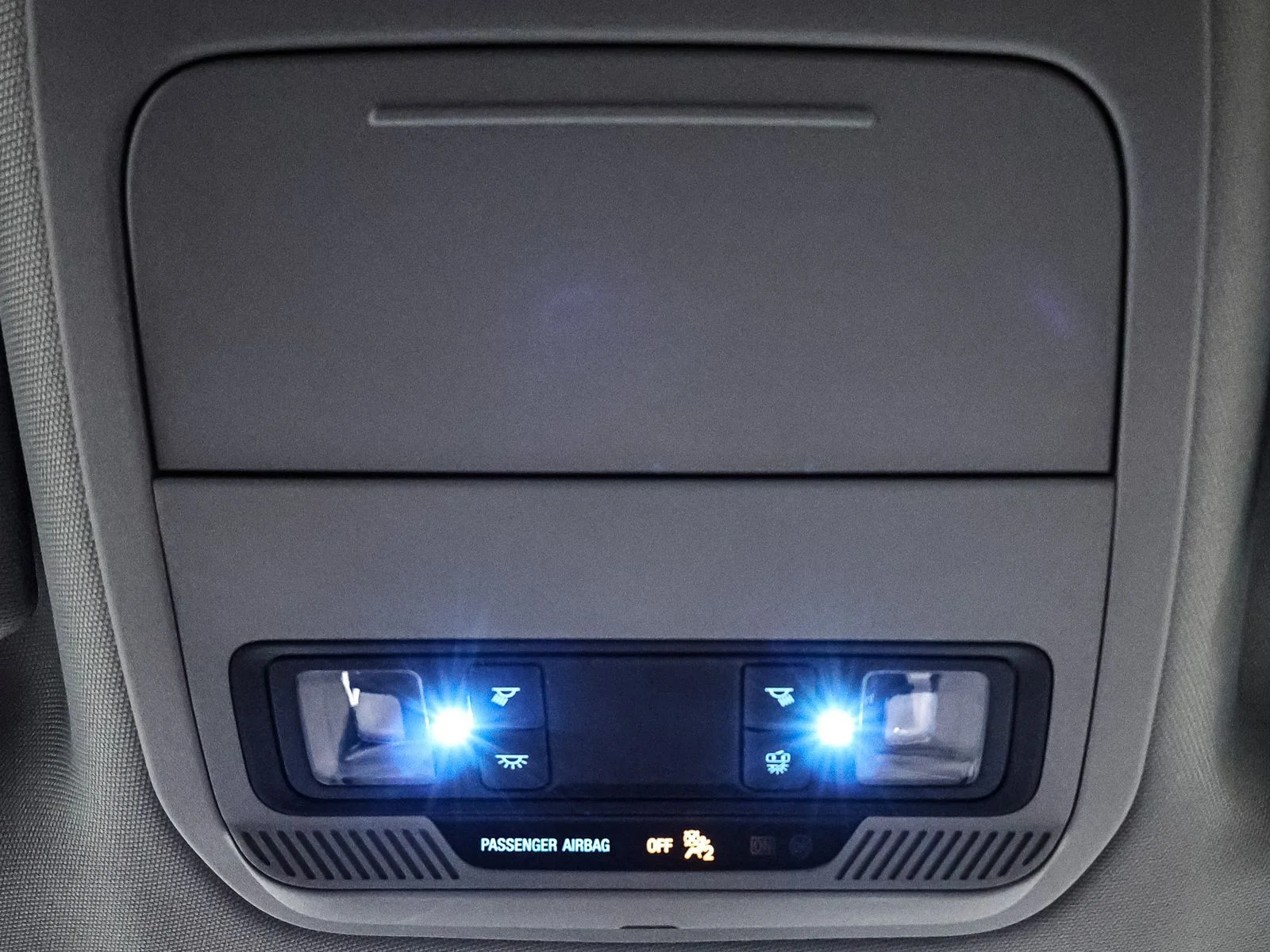 2025 Ford F-150 Lightning Flash - Photo 34