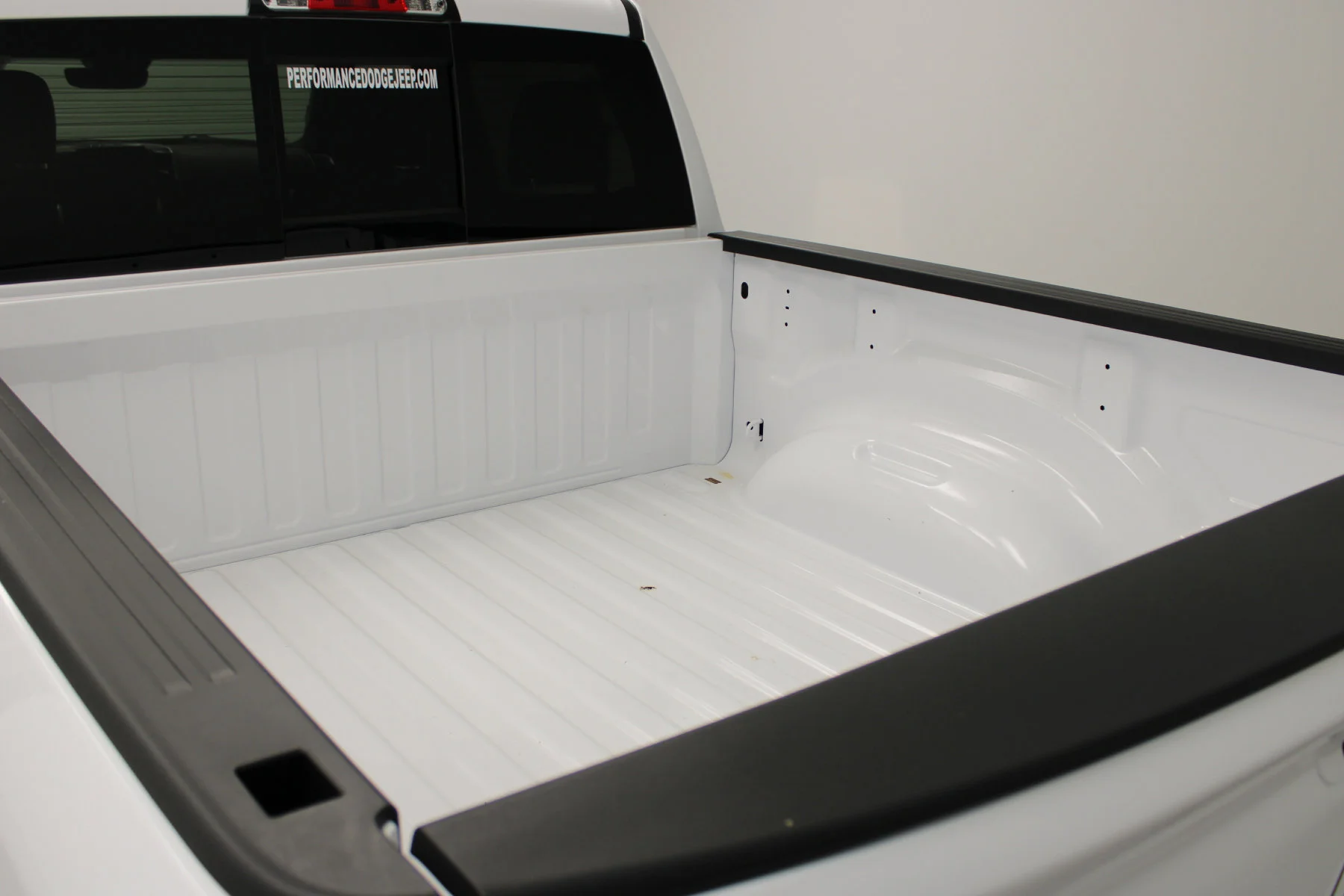New 2026 Bright White Clear-Coat Exterior Paint RAM Big Horn 4x4 Crew Cab 5