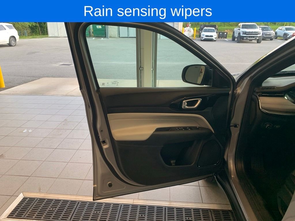 2023 Jeep Compass Limited - Photo 11
