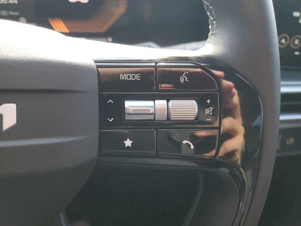 2026 Kia Sorento EX - Photo 28
