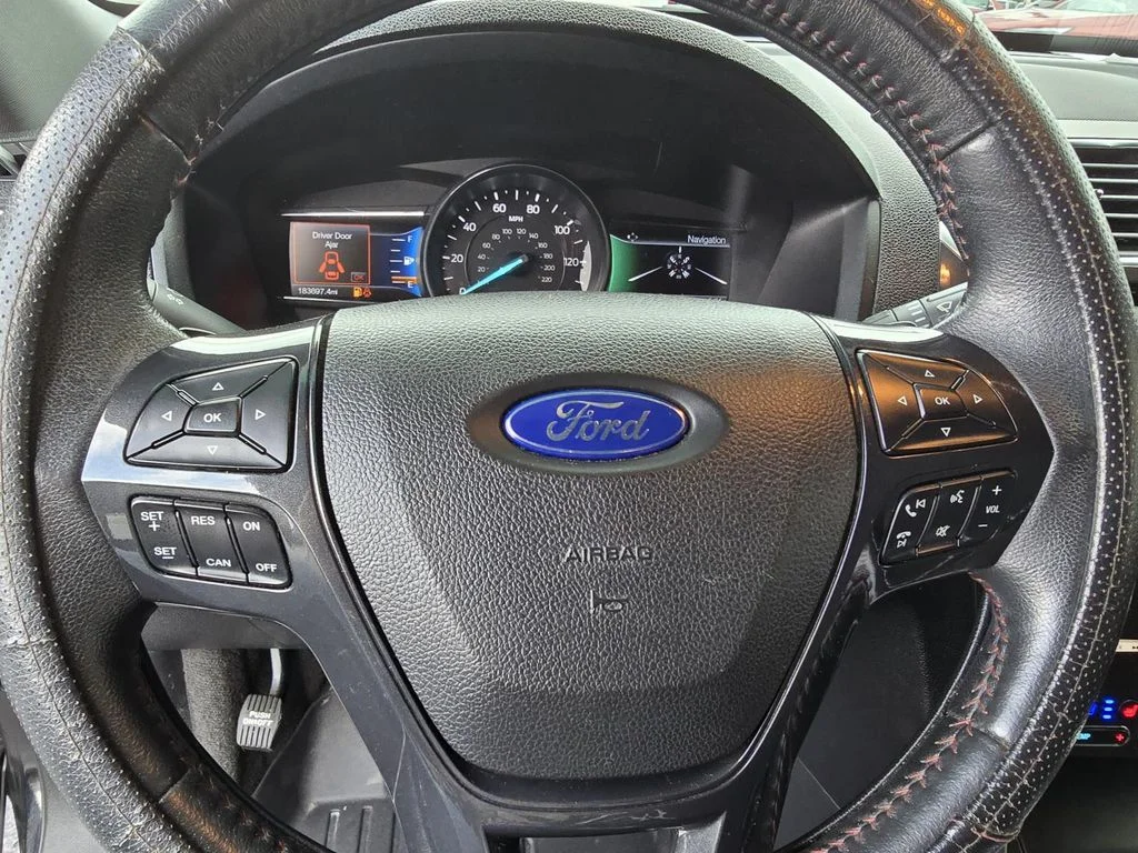 Used 2016 Red Ford Sport image 13