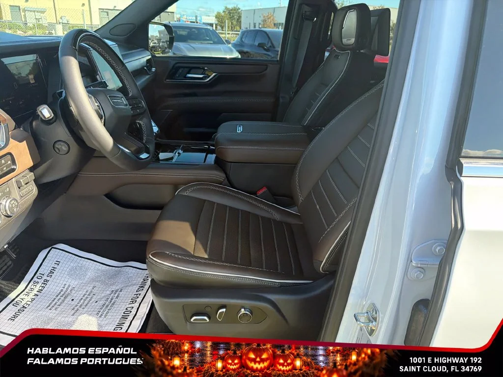 Used 2026 Glacier White Tricoat GMC Denali Ultimate image 14