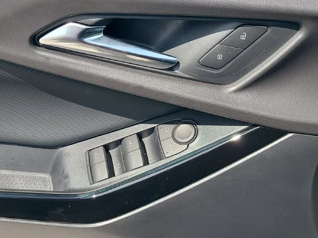 New 2027 Lakeshore Blue Metallic Chevrolet LT image 19