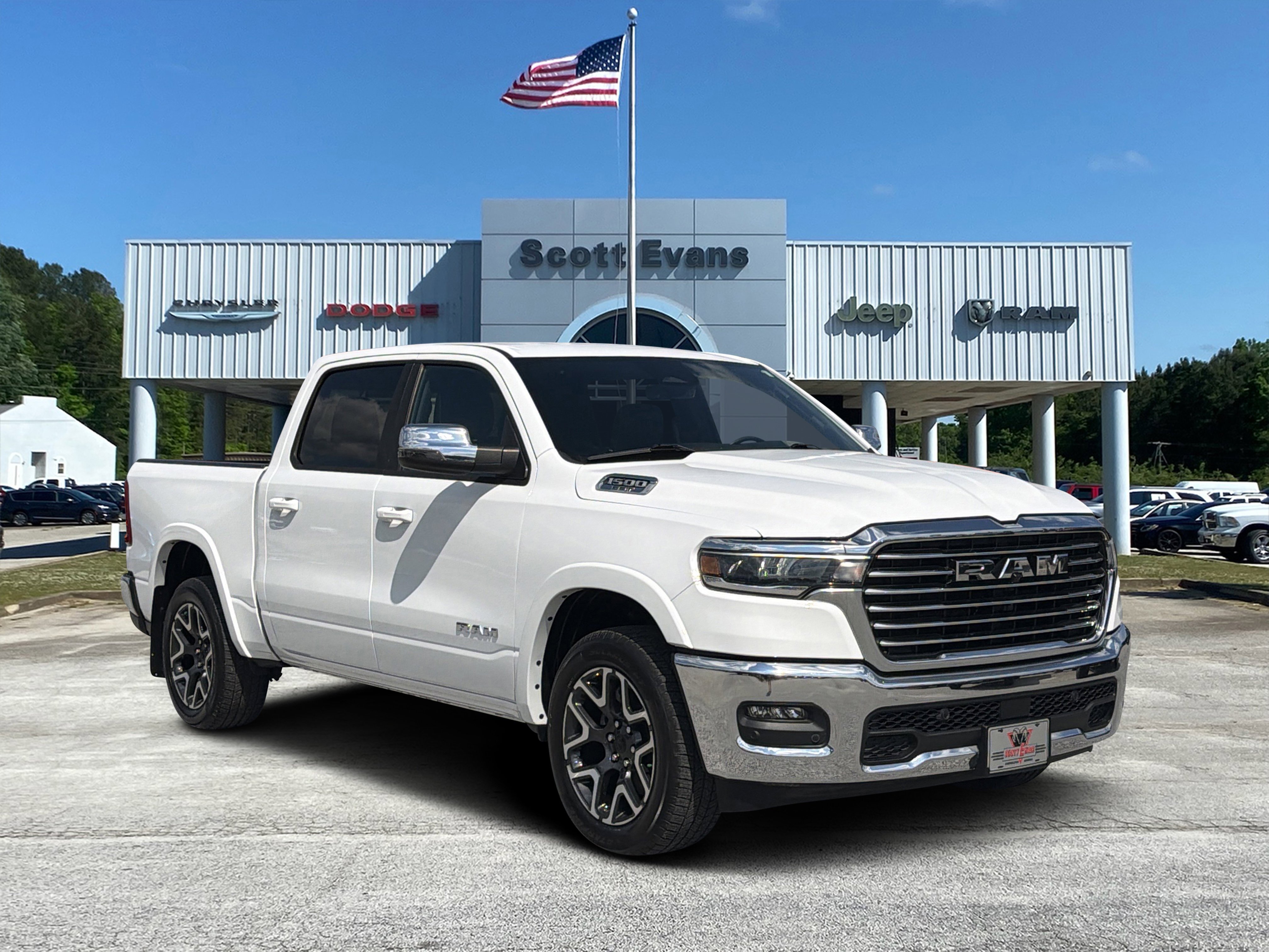 2025 RAM 1500 Laramie 4x4 Crew Cab 5'7's photo