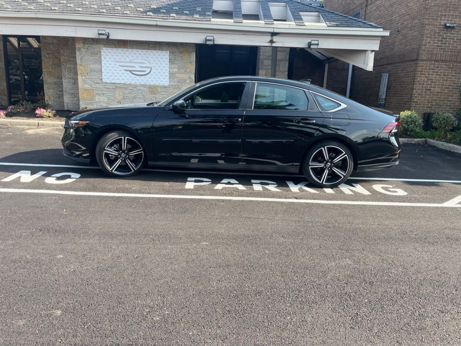 Certified Used 2023 Crystal Black Pearl Honda Sport image 5