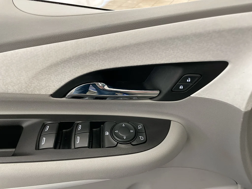 Used 2020 Kinetic Blue Metallic Chevrolet Premier image 21