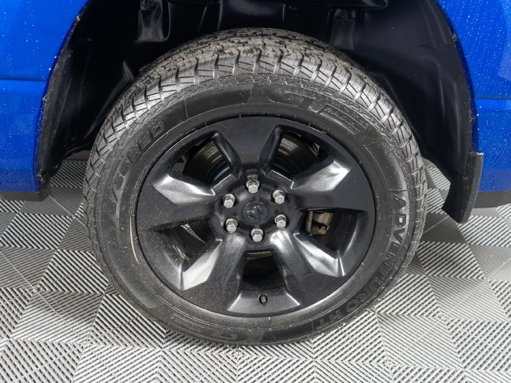 Used 2019 Blue Ram Big Horn/Lone Star image 27