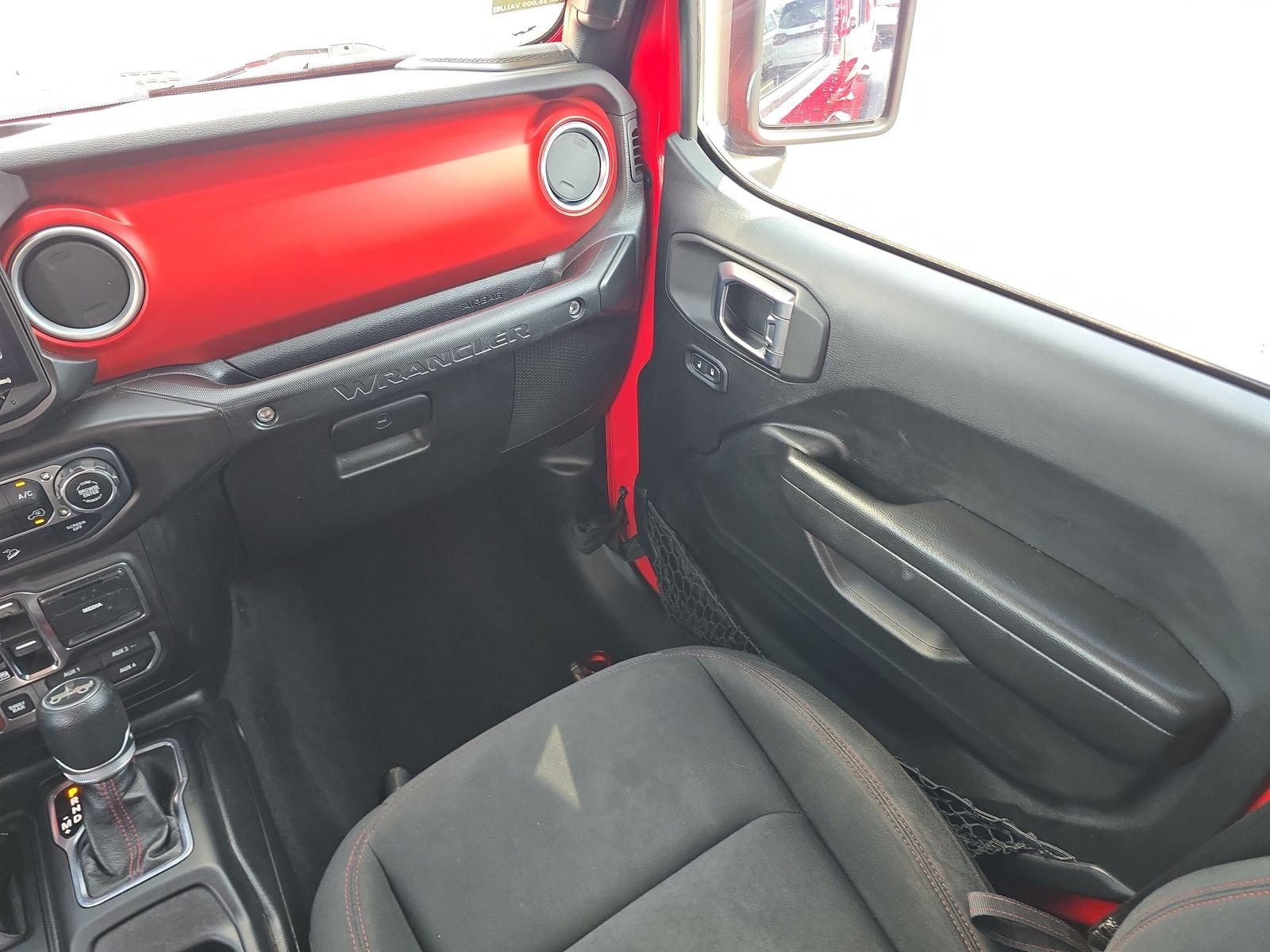 Used 2018 Red Jeep Unlimited Rubicon image 12