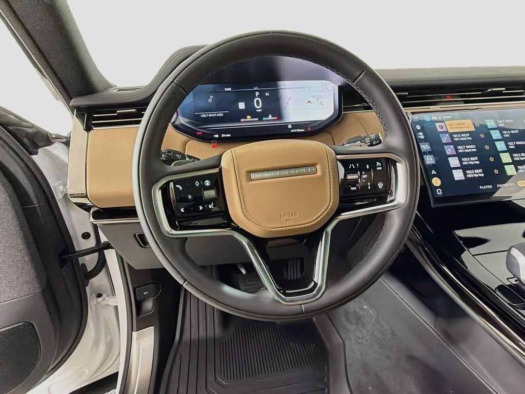 New 2027 Fuji White Land Rover SE image 11