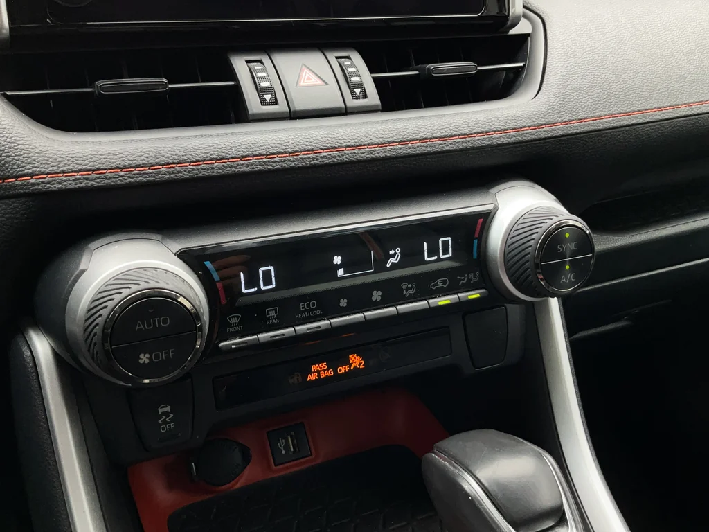 Used 2023 White Toyota Adventure image 19
