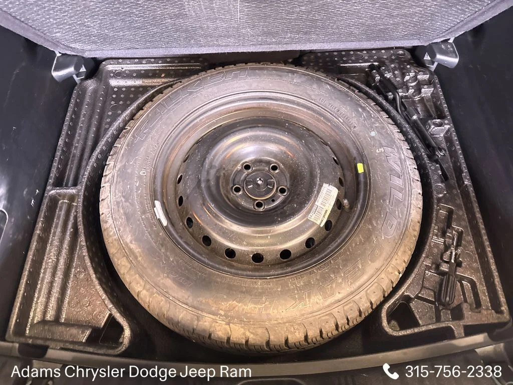 Used 2021 Red Jeep Trailhawk image 9