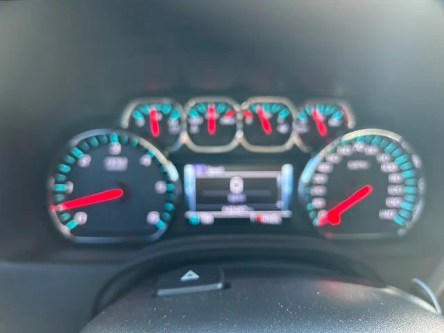 Used 2018 Gray Chevrolet LT image 25