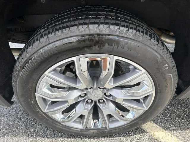 Used 2026 Onyx Black GMC Denali image 17