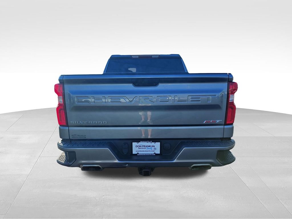 Used 2020 Gray Chevrolet RST image 4