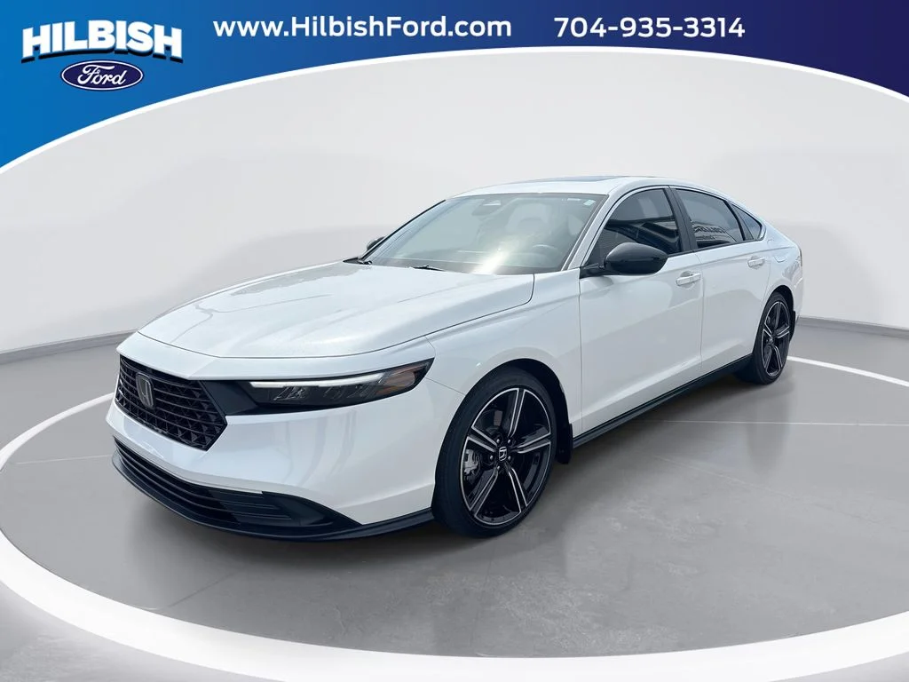 Used 2025 White Honda Sport image 1