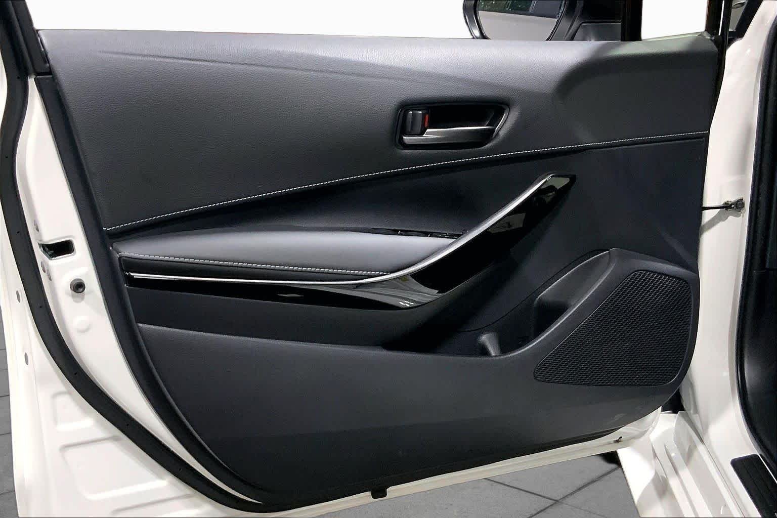 Used 2025 Ice Cap Toyota Premium image 43