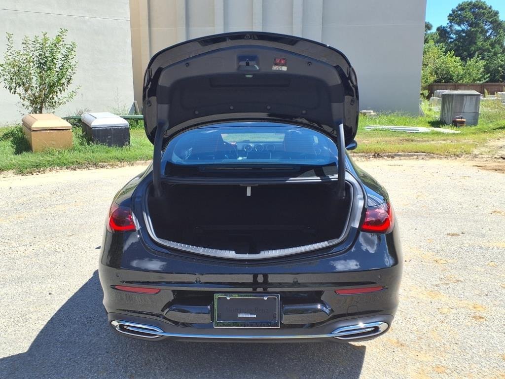 Used 2026 BLACK Mercedes-Benz CLE 300 image 7