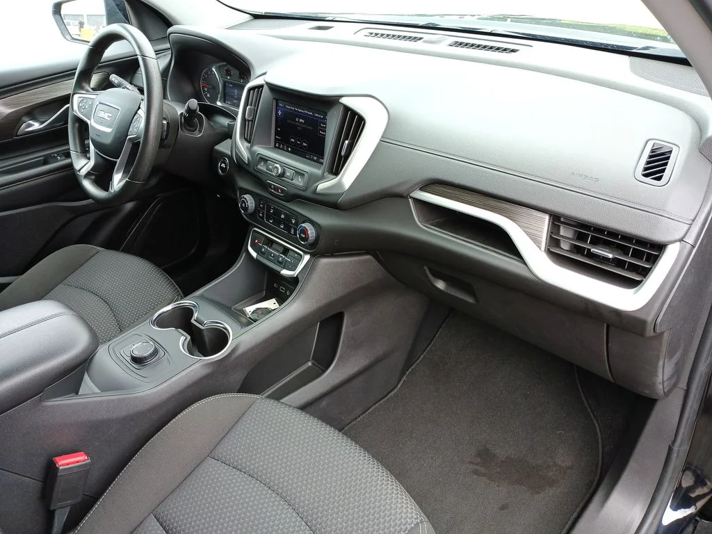 Used 2024 Black GMC SLE image 29