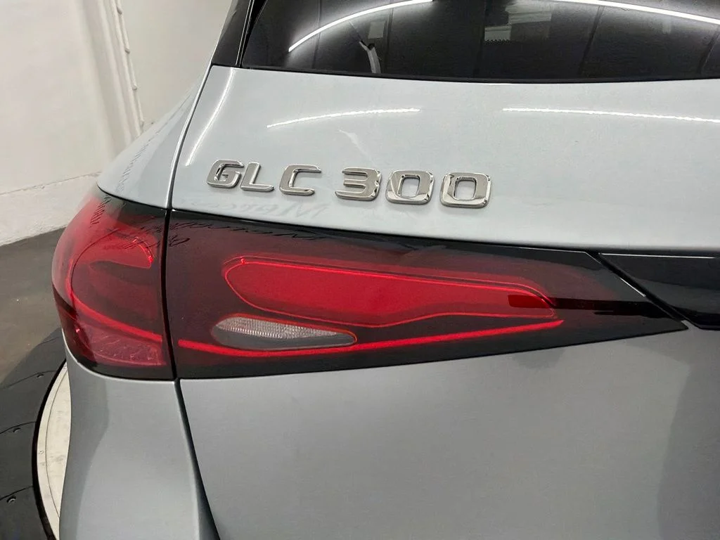 New 2027 Silver Mercedes-Benz GLC 300 image 11