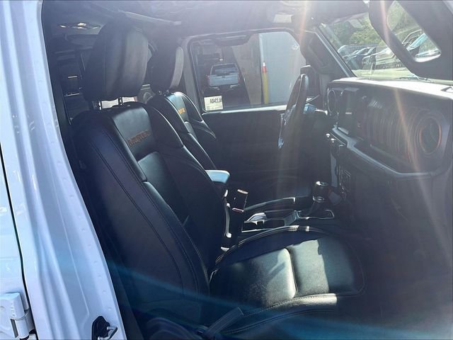 Used 2020 White Jeep Mojave image 7