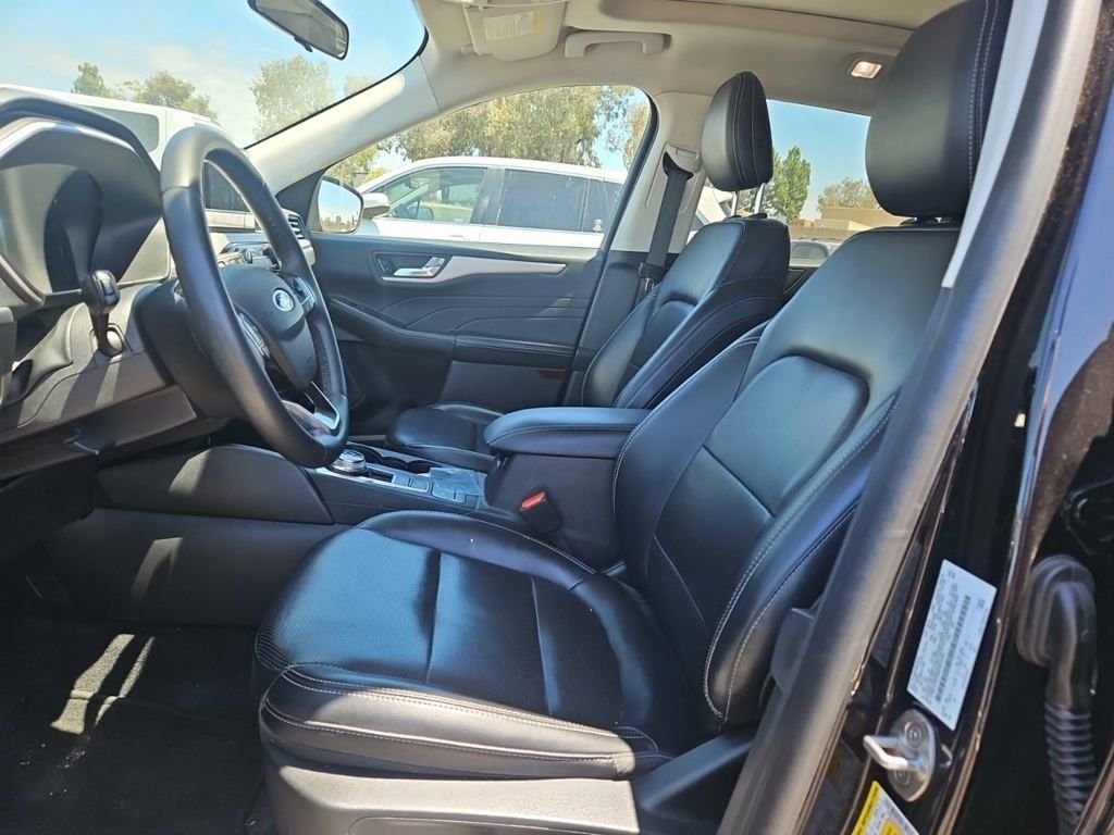 Used 2021 Black Ford SEL image 6
