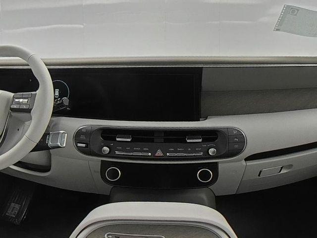 New 2026 Black Hyundai SEL Premium 7P image 24