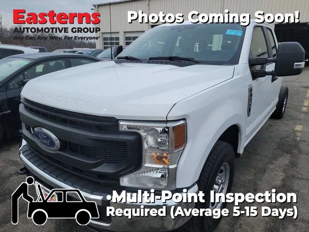 Used 2022 White Ford XL image 1