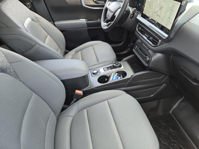 New 2026 Oxford White Ford Badlands® image 29