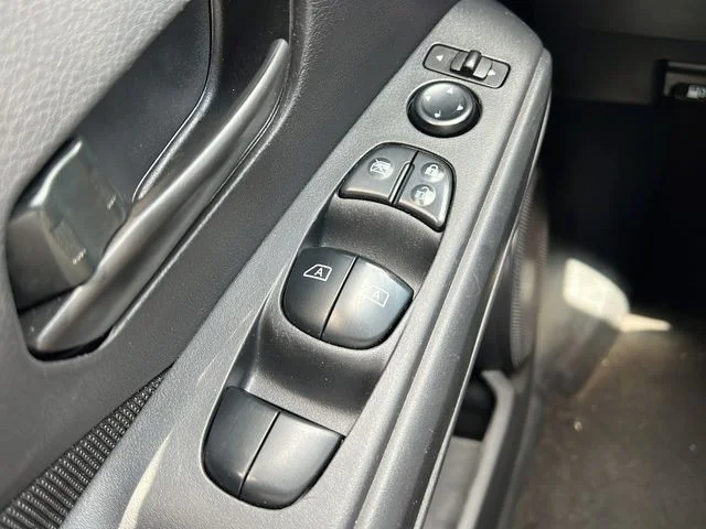Used 2024 Gray Nissan S image 17