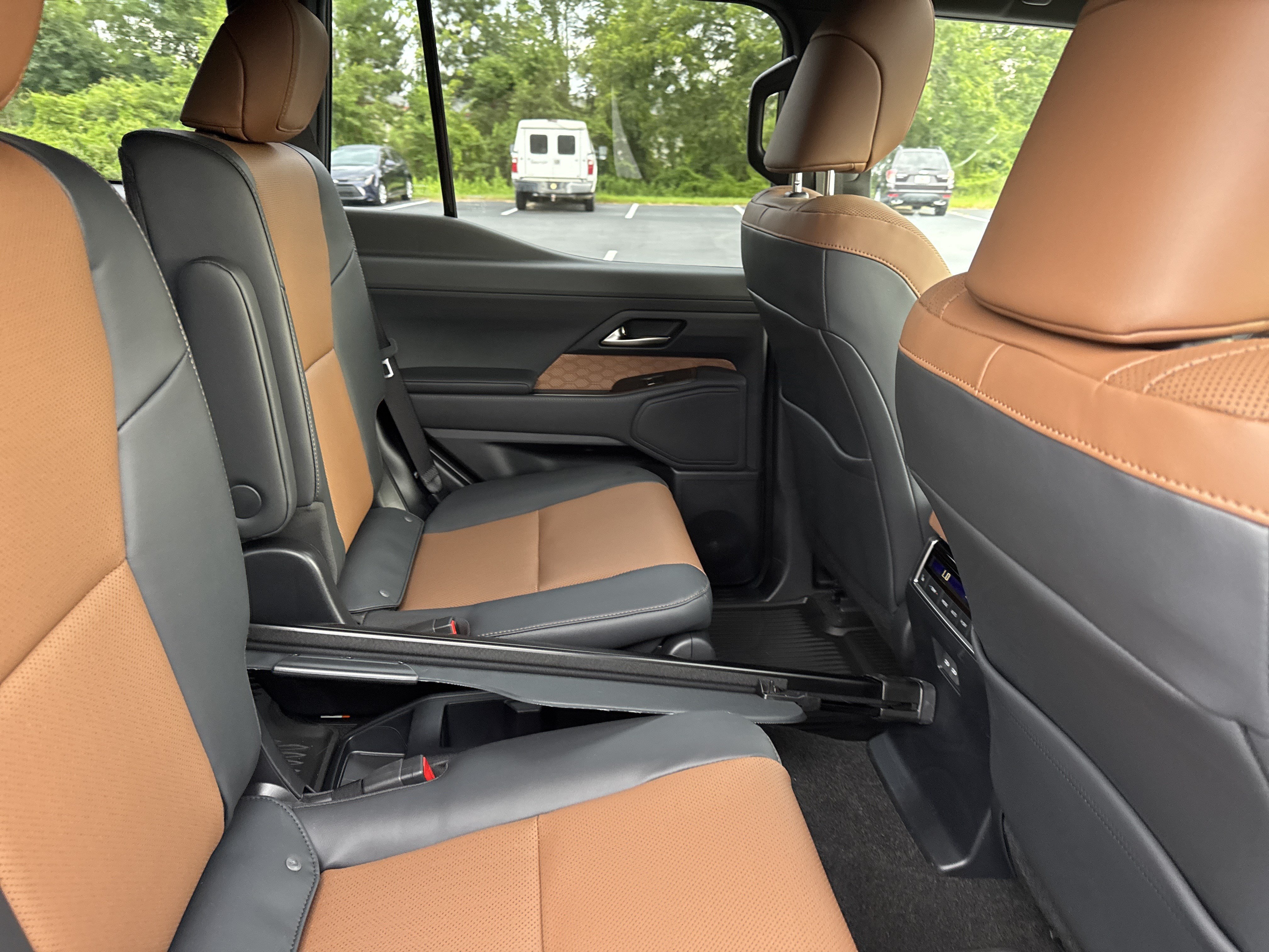 2026 Lexus GX Premium - Photo 30