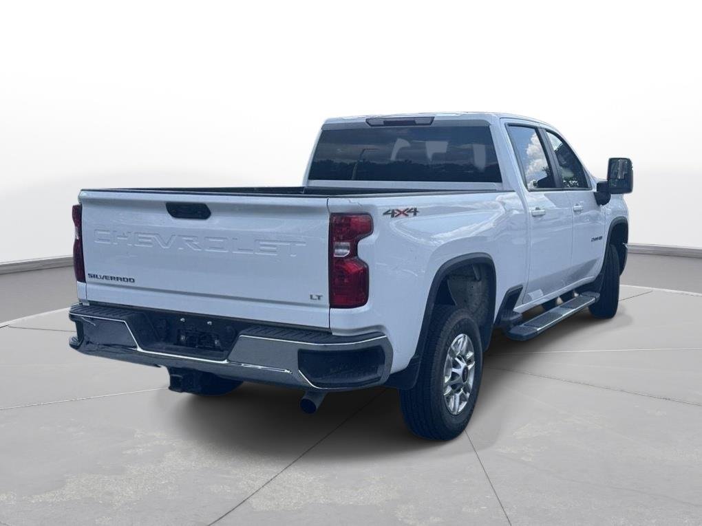 Used 2025 Summit White Chevrolet LT image 6