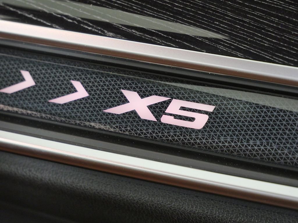 New 2026 Skyscraper Grey Metallic BMW xDrive40i image 24