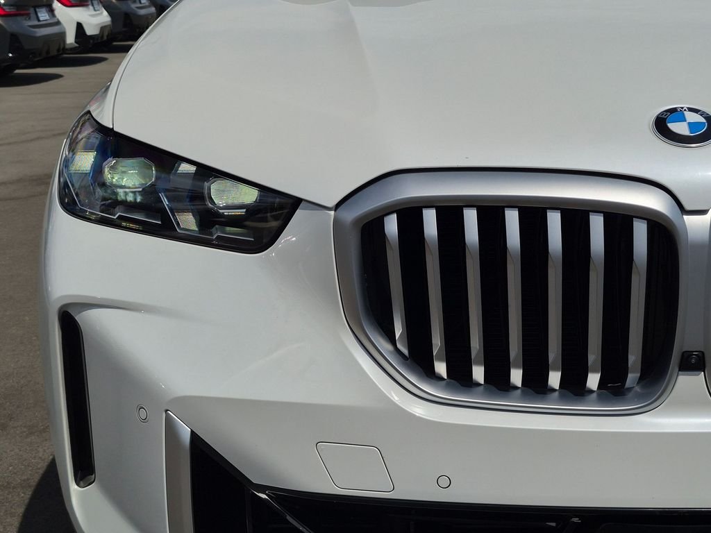 Used 2026 White BMW xDrive40i image 22