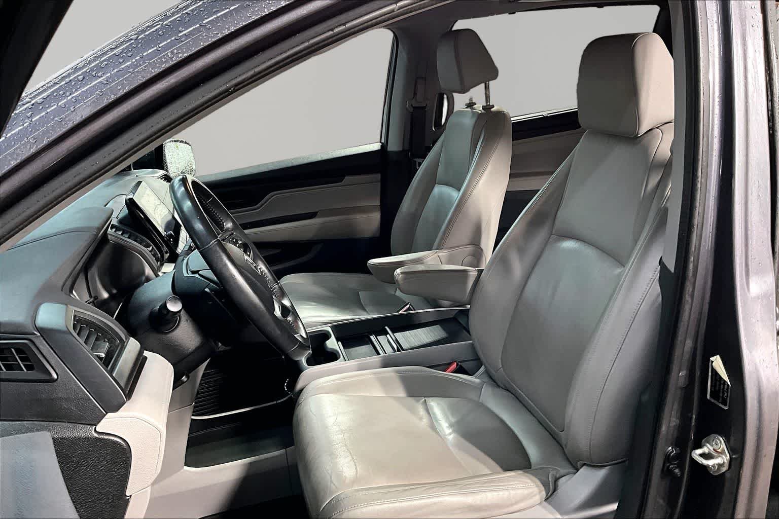 Used 2018 Modern Steel Metallic Honda EX-L image 8