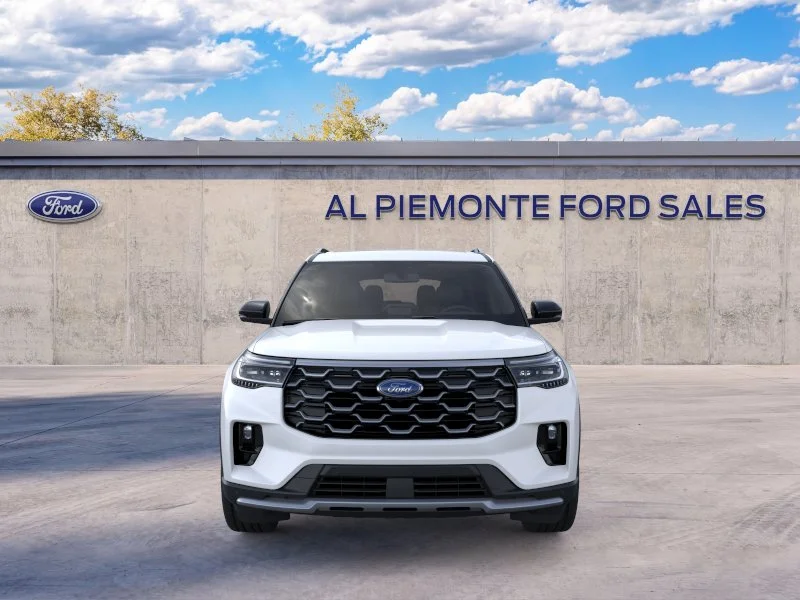 New 2026 Star White Metallic Tri-Coat Ford Platinum™ image 6