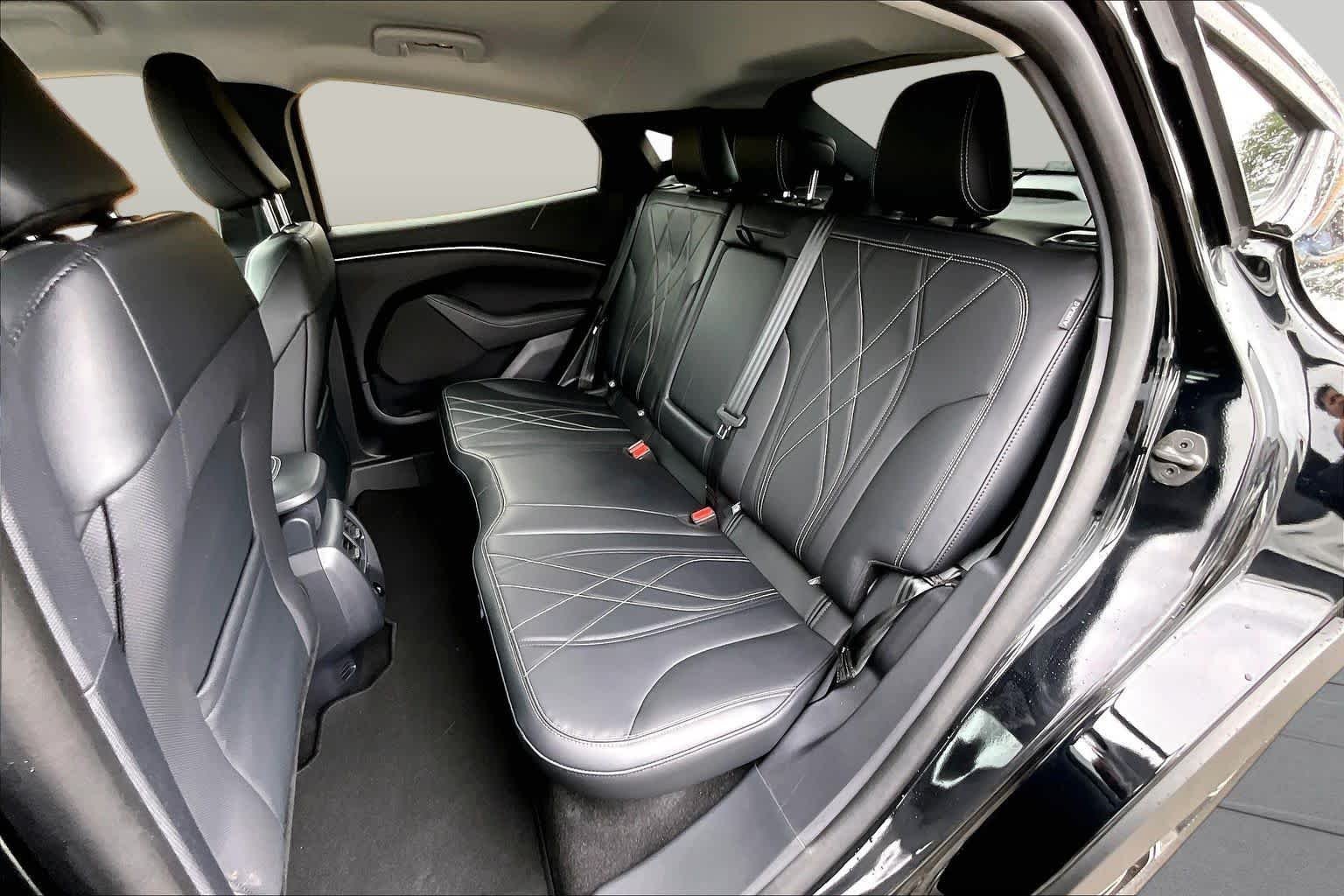 Used 2025 Shadow Black Ford Select image 20