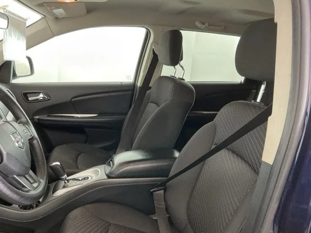 Used 2018 Blue Dodge SE image 13