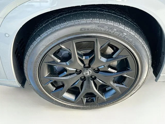 Used 2025  Lexus 350 F SPORT Handling image 35