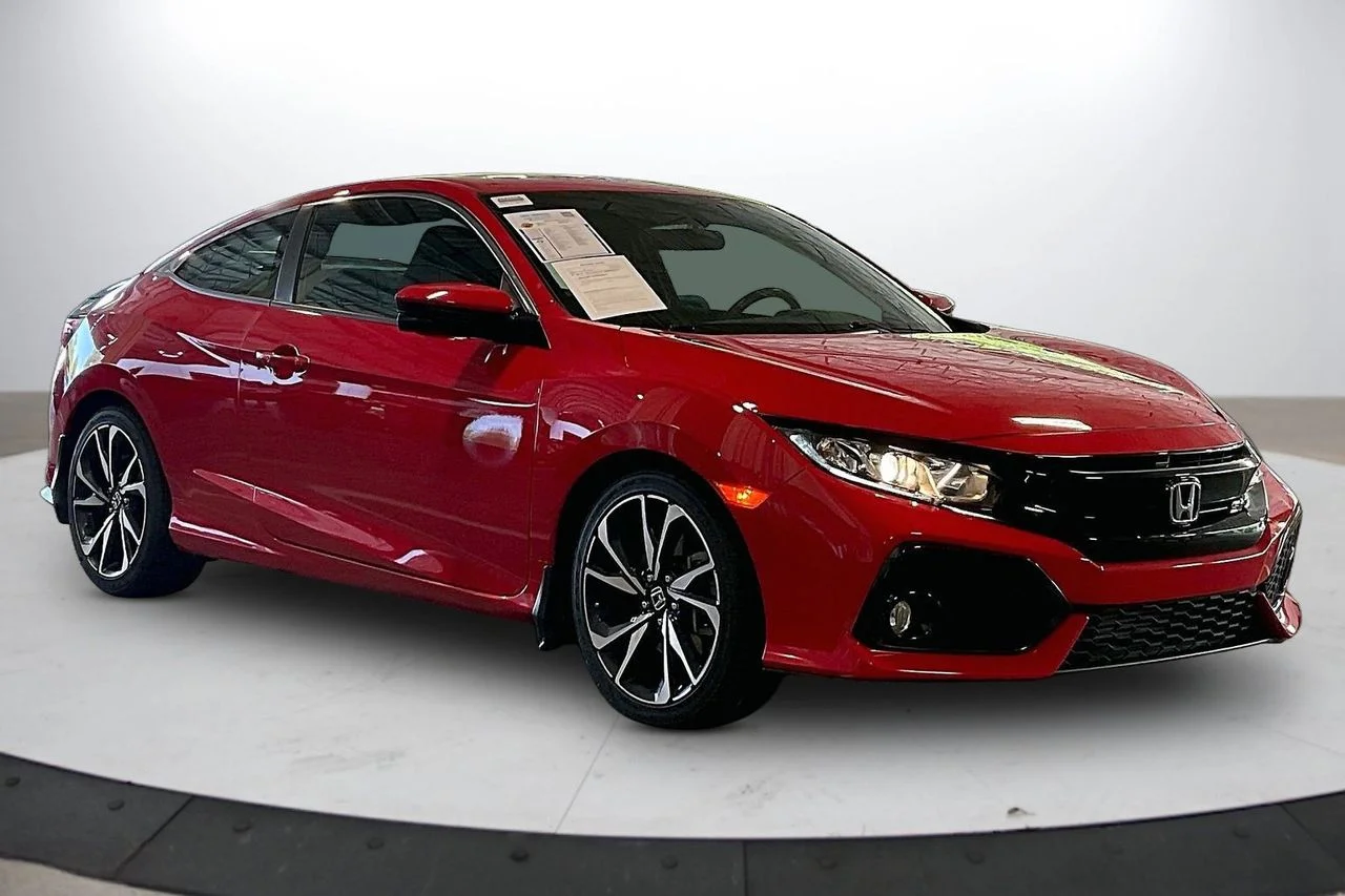 Used 2018 Red Honda Si image 2