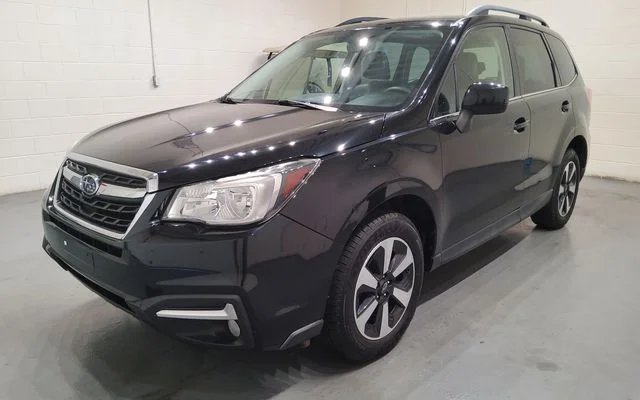 Used 2018 Black Subaru 2.5i Limited image 2
