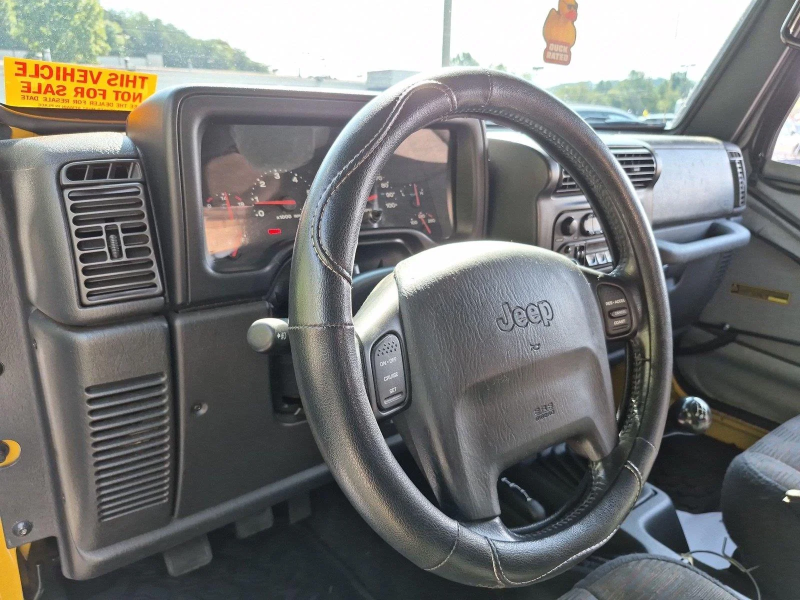 Used 2003  Jeep Sport image 17