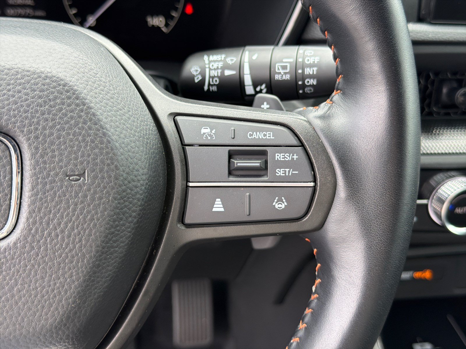 Used 2025 Canyon River Blue Metallic Honda Sport-L image 28