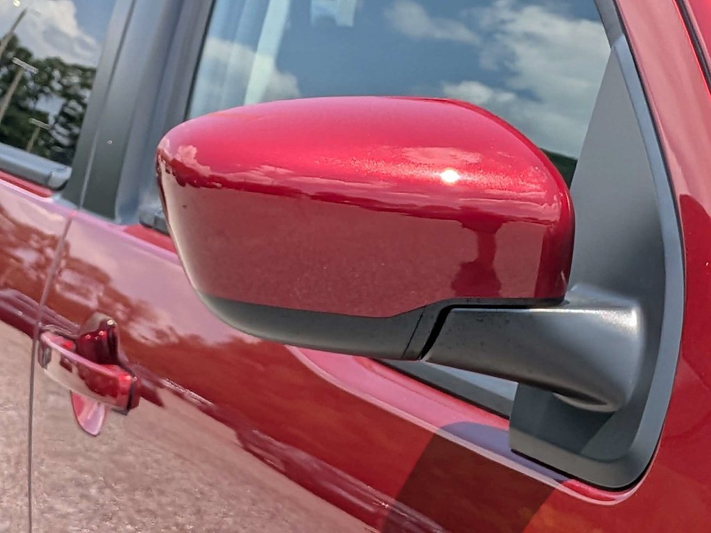 2025 Nissan Frontier SV - Photo 10