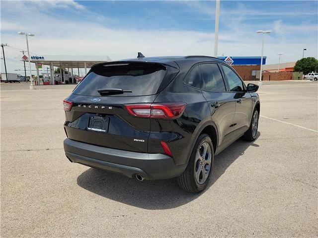 Used 2025 Agate Black Metallic Ford ST-Line All-Wheel Drive image 5