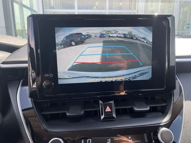 2025 Toyota Corolla LE - Photo 23