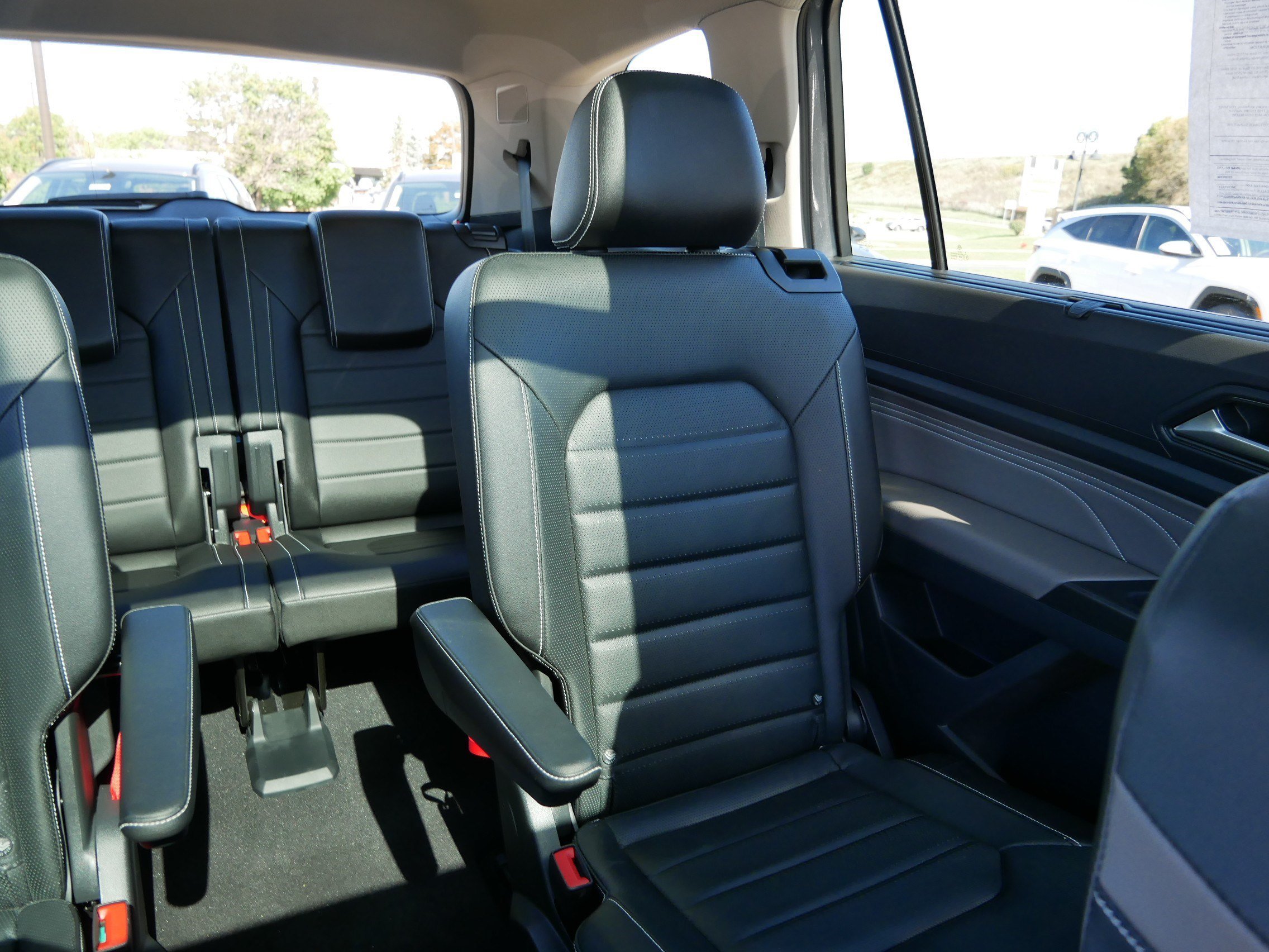 2023 Volkswagen Atlas SEL Premium R-Line - Photo 14