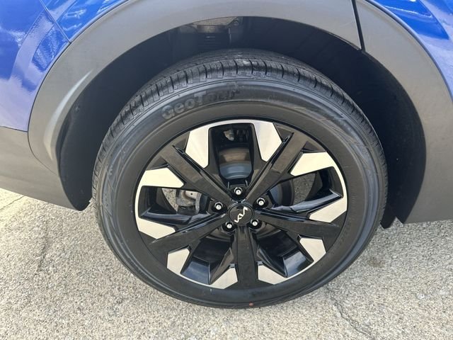 Used 2023 Blue Kia X-Line image 47