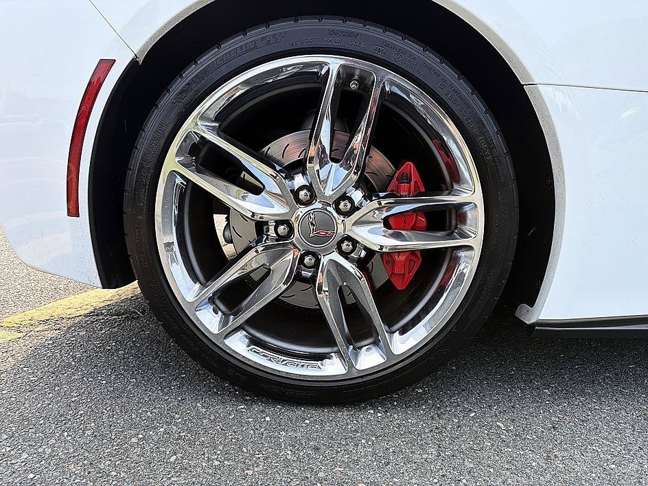 Used 2015 Arctic White Chevrolet Z51 2LT image 11
