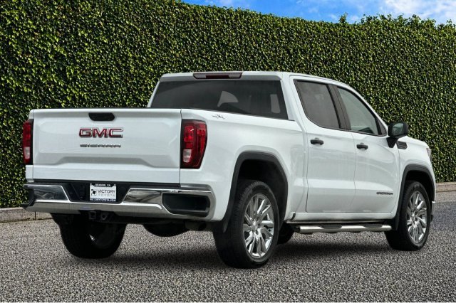 Used 2023 White GMC Pro image 4