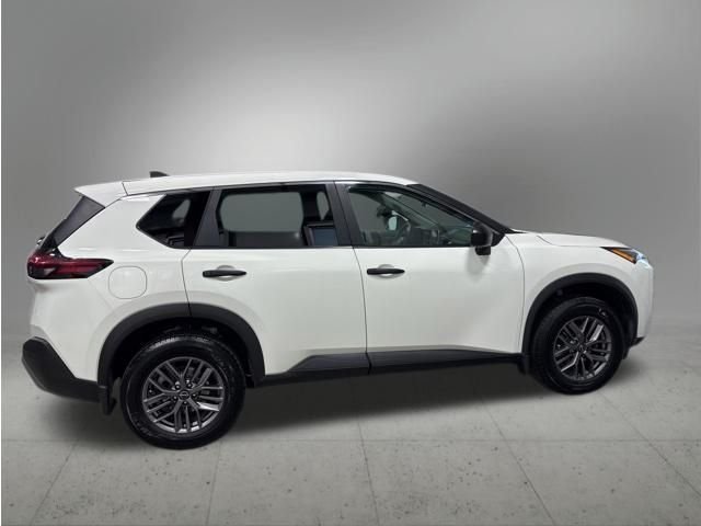 Used 2023 Glacier White Nissan S image 6